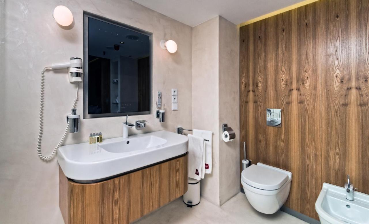 One Room Hotel Прага Экстерьер фото